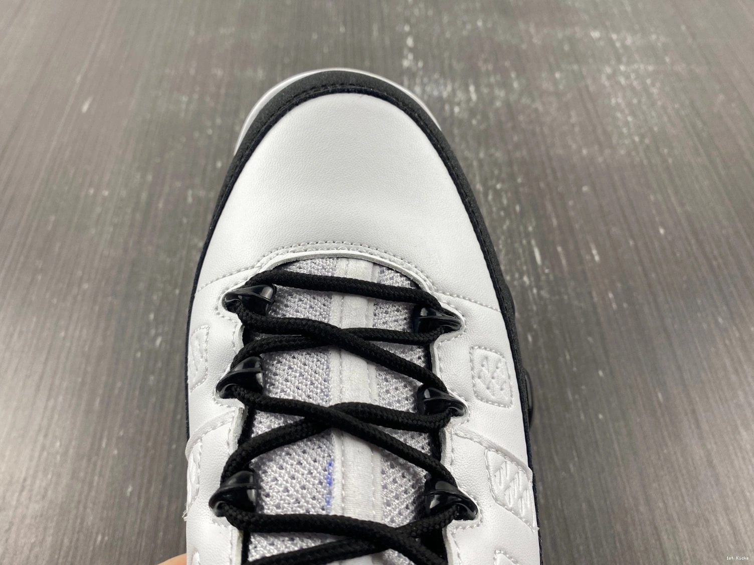Blue University CT8019-140 Retro Jordan - 9 0912